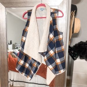 She & Sky Plaid Sherpa Vest